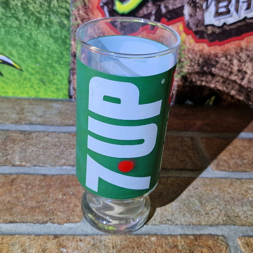 7 up collectible glass