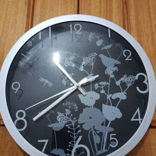 Wall clock used, classic analog design