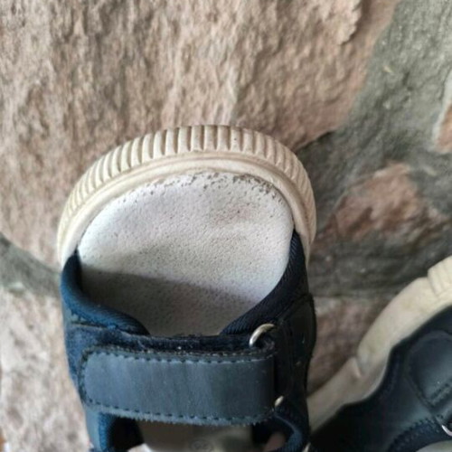 Tommy Hilfiger sandals kids size 26 used, white and blue