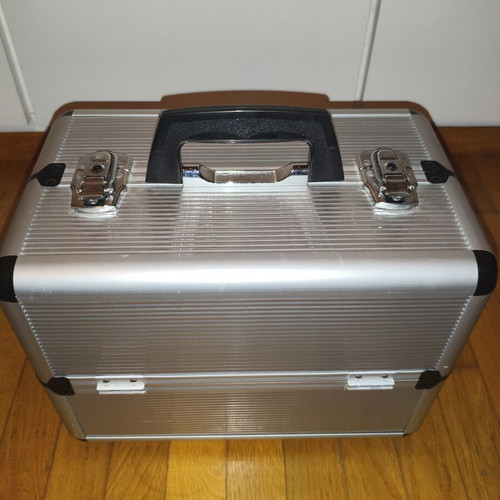 M.U.S.T Make-Up Studio Makeup Case like new