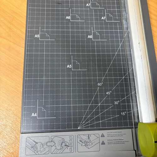 Rexel SmartCut A425pro cutting machine like new, professional