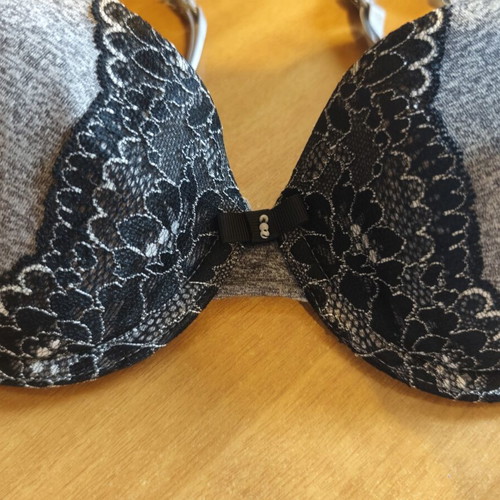 Grey melange bra with black lace used