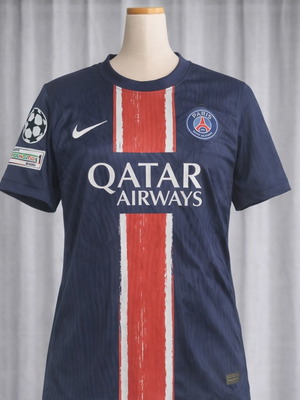 Реплика екипна фланелка Paris нова, dry fit