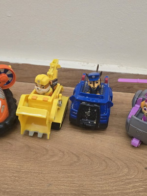 Paw Patrol puppies with vehicles used, includes Chase Skye Rubble Zuma
