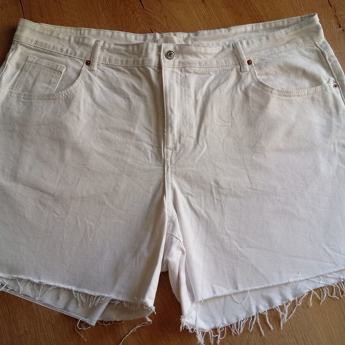 H&M White Denim Shorts like new, XXXL (46)