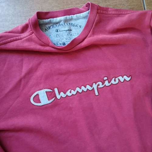Champion sweatshirt used, size Large, burgundy