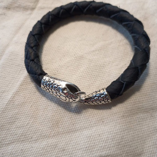 Leather snake bracelet new, black, clasp 18-19 cm