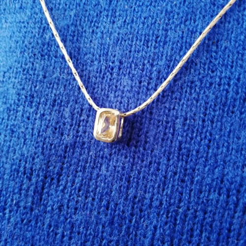 Silver 925 pendant like new with honey zircon