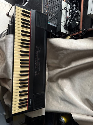 Fujiha P-61 Vintage Electronic Piano Keyboard 61 Keys Like New