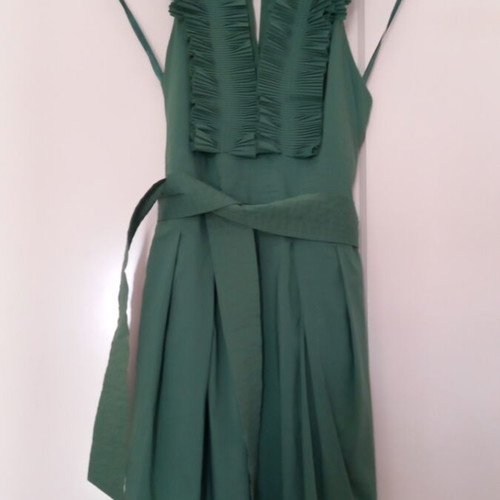 BCBG Maxazria green dress with pockets, backless, size M
