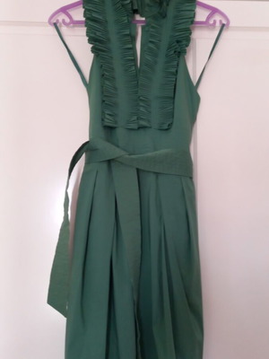 BCBG Maxazria green dress with pockets, backless, size M