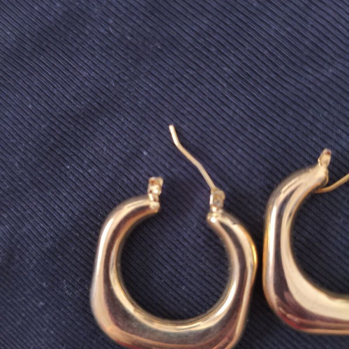 Earrings new, gold color, surgical steel, unique design