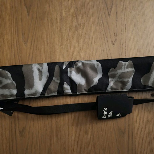 Burton Water Bottle Holder with Strap new, insulated
