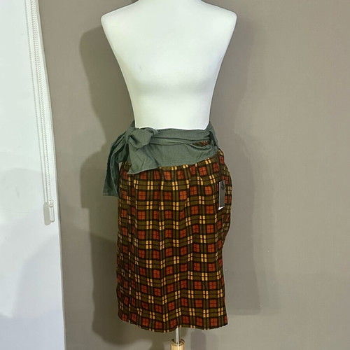 Helmi skirt new with tag, size Large, brown and green
