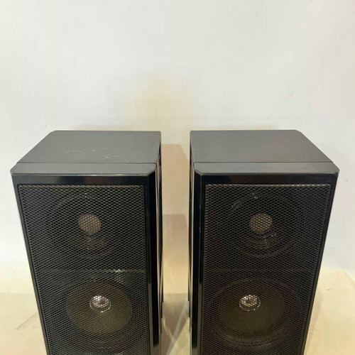 Tensai Dynamic Sound System speakers set of 2 used 25x13x13