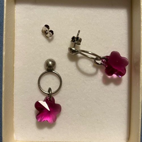 Silver dangle earrings with crystals like new