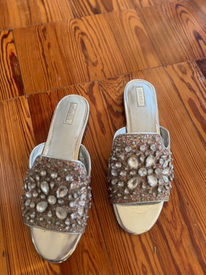 Women's sandals with rhinestones size 40 like new, multicolor silver