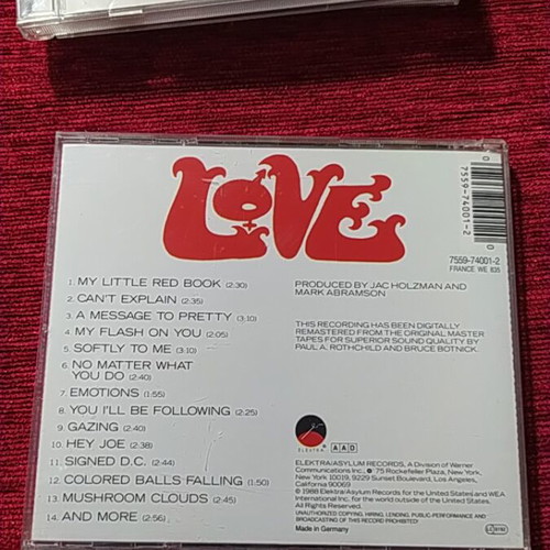 Love 3 CD set like new, classic rock albums 1966-1967