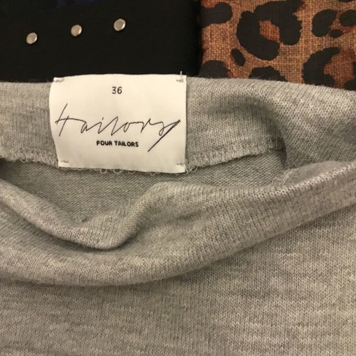 4tailors knitted set gray like new