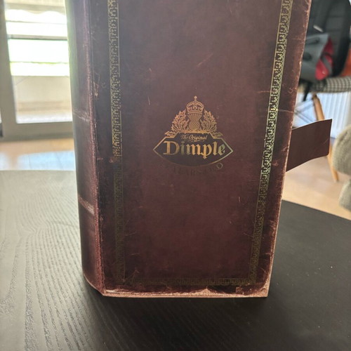 Dimple 15 in book-alike case, like new, sealed, 70cl 40%