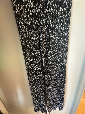 Pull & Bear floral pants used, black, size S