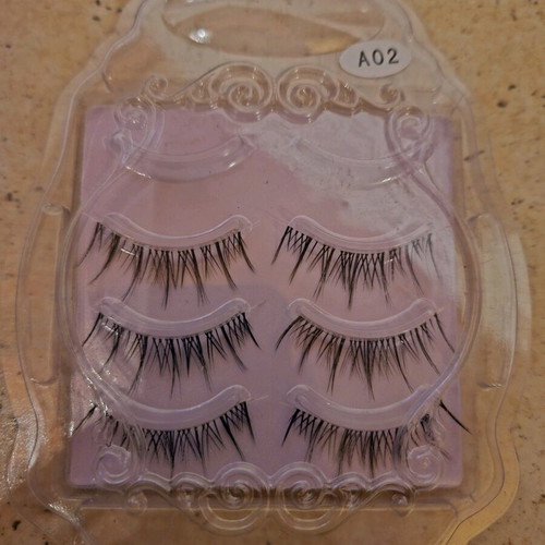 False eyelashes new, all together