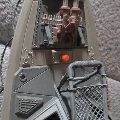 Warship toy for endless sea play