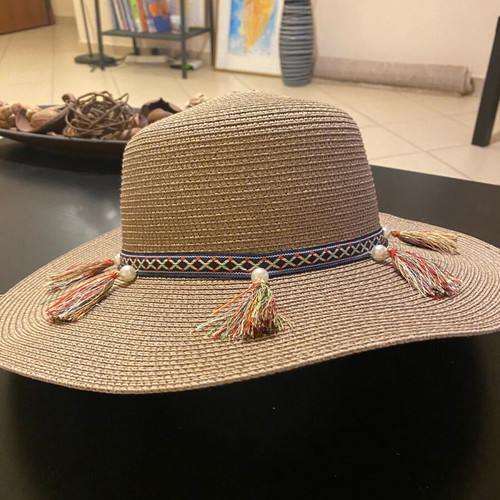 Hat like new, multicolored, size S