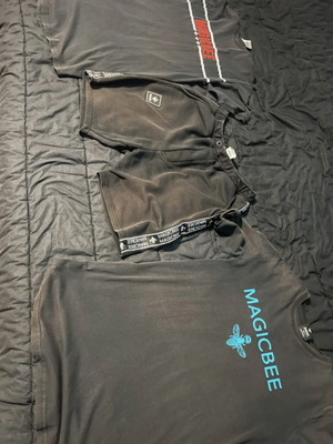 Magic Bee used black t-shirts and shorts for 13-14 years old