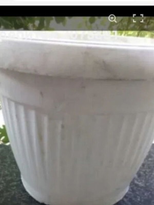 Plastic flower pots used, set of 3