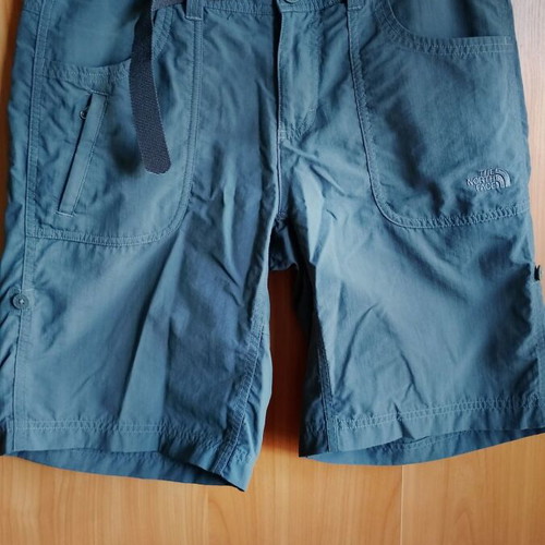The North Face women's hiking shorts size M, like new, gray