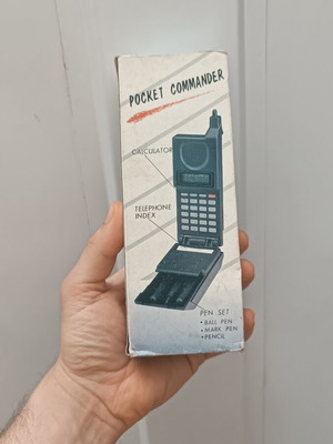 Calculator vintage new in box, non-working due to battery oxidation