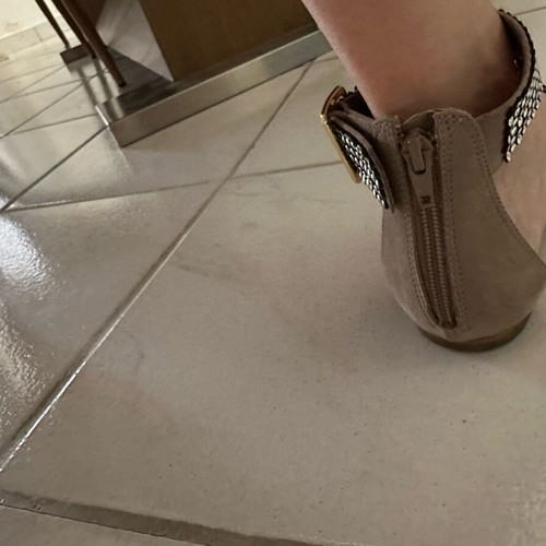 Nak women's sandal used, beige with silver studs, size 37