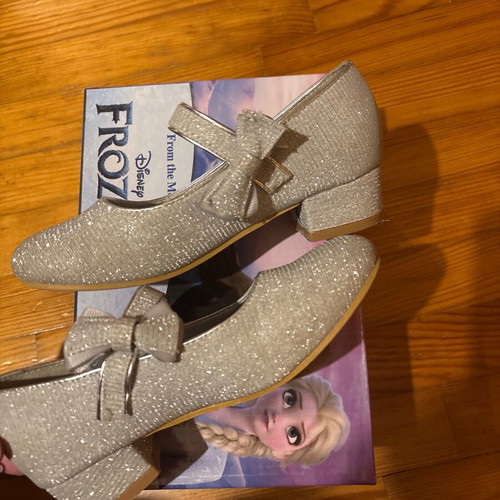Girls' silver pumps size 30 used shoes