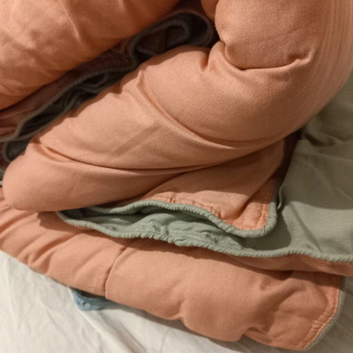Microfiber quilt 160x240 cm, reversible brown and terracotta