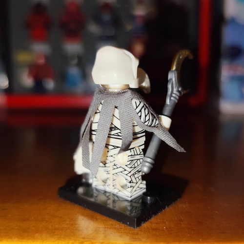 Khonshu figure like new with accessories Marvel Moon Knight