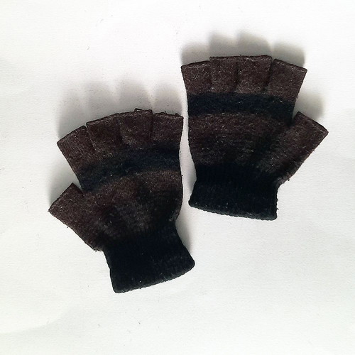 Wool fingerless gloves used, brown and black