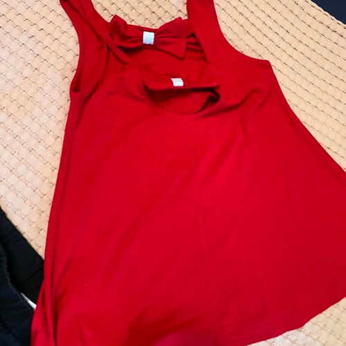 Lapin House sleeveless top like new, size 8, red
