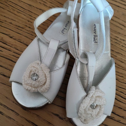 Everkid ballerinas new, white with embroidery, size 25