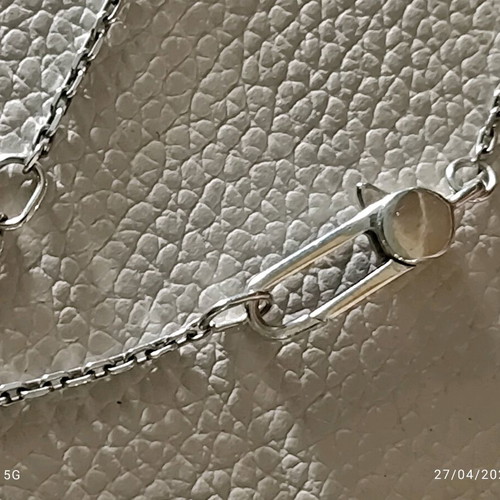 Gucci silver 925 heart pendant necklace unisex like new