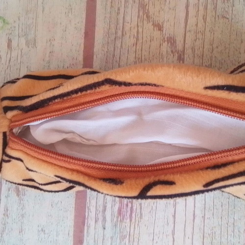 Plush school pencil case Tiger like new