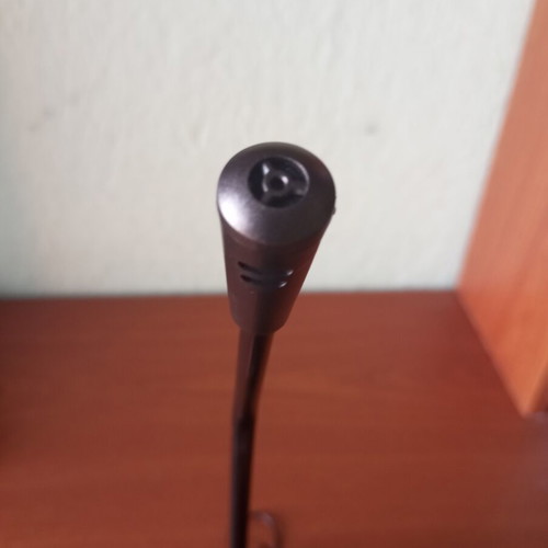 Trust desktop microphone like new