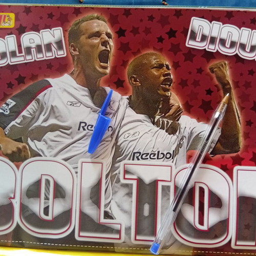 Match football magazine issue 14-20/11/2006 like new with Tottenham posters