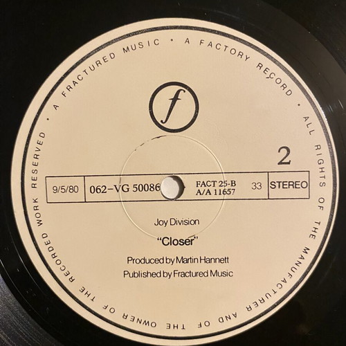Closer vinyl album by Joy Division like new, punk