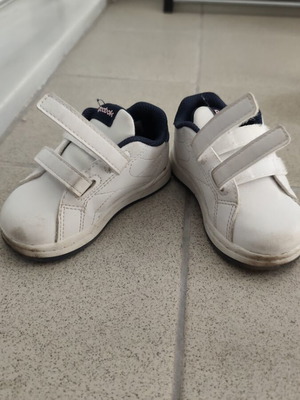 Reebok παιδικά παπούτσια σαν καινούργιο, νούμερο 21, άσπρο και μπλε