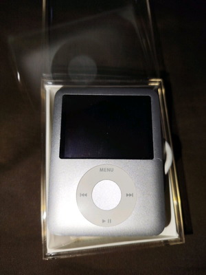 Apple iPod nano 3rd Generation 4GB μεταχειρισμένο, ασημί MA978LL/A A1236
