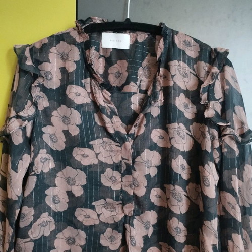 NEO NOIR women's blouse size M/L like new
