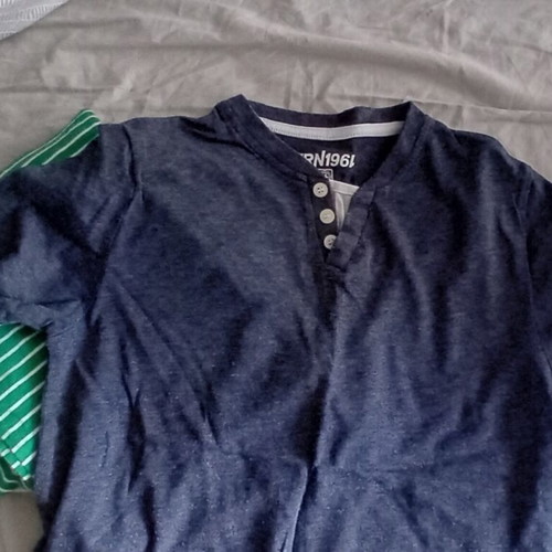 Set of 3 short-sleeve T-shirts Mango, Benetton, Teranova for 8-year-old boy like new