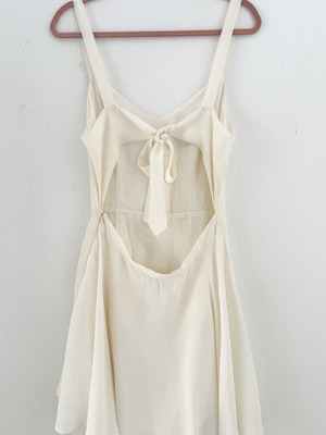 Backless dress like new, cream, size M