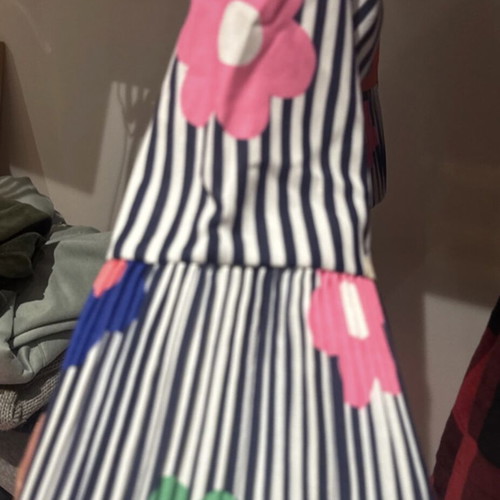 Floral top like new, size M/L, multicolored